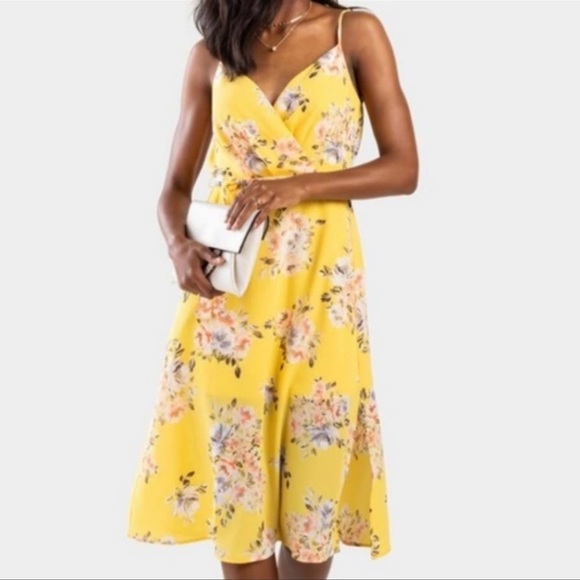 Francesca’s Mi Ami Yellow Floral Print Sundress - Picture 2 of 10